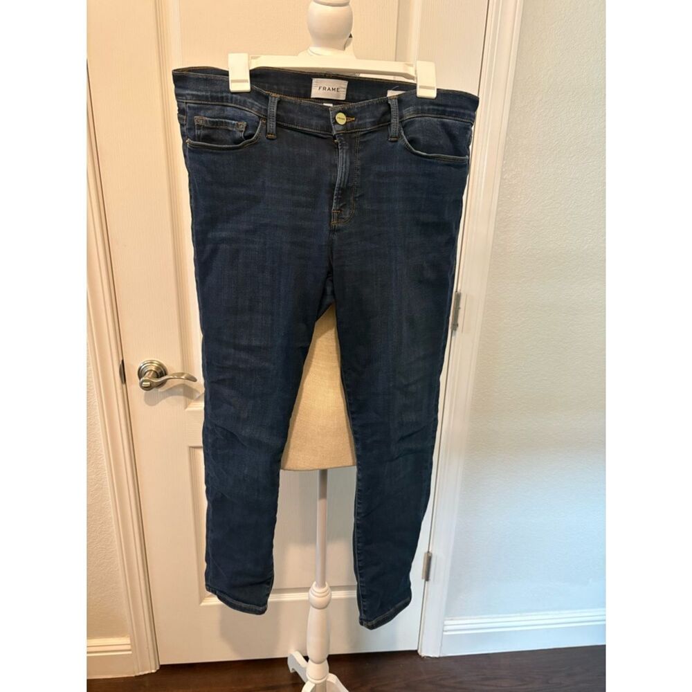 FRAME Indigo Straight-Leg Jeans with Contrast Stitching